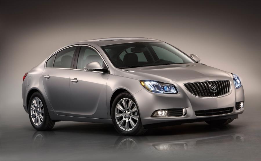  Buick Regal with eAssist 2012 года  (фото 1 из 3)